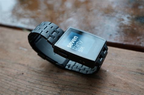 Pebble Steel in Black Matte: Unboxing, Initial Thoughts and